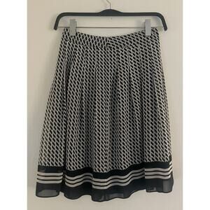 Talbots Petite Geometric Print Skirt Size 2